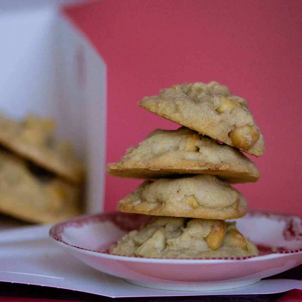 Vegan White Chocolate Macadamia Nut Cookies